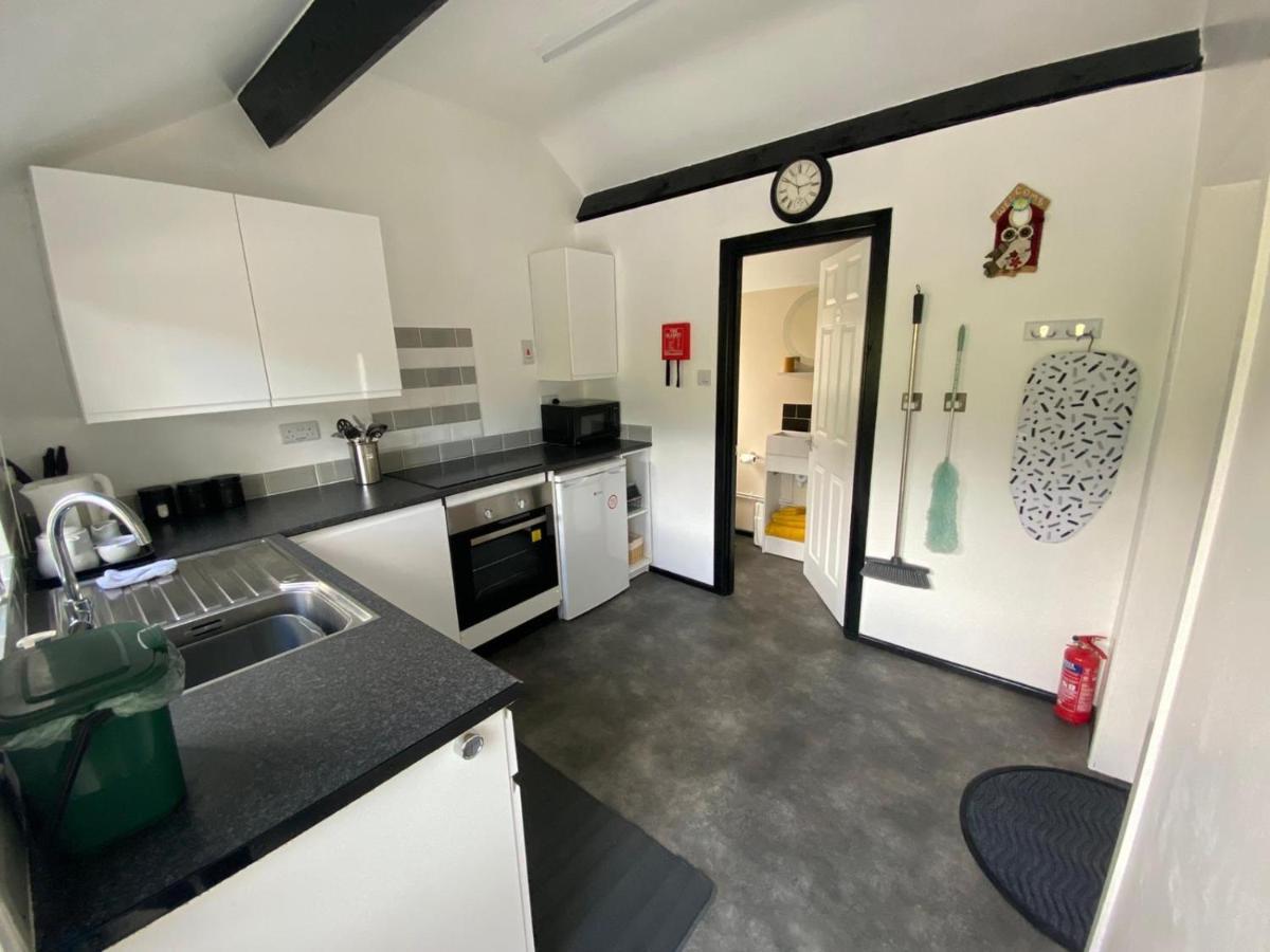 Robyns Nest, Self Catering Cottage Welshpool Exterior foto